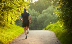 I VANTAGGI DELL' ALLENAMENTO IN SALITA